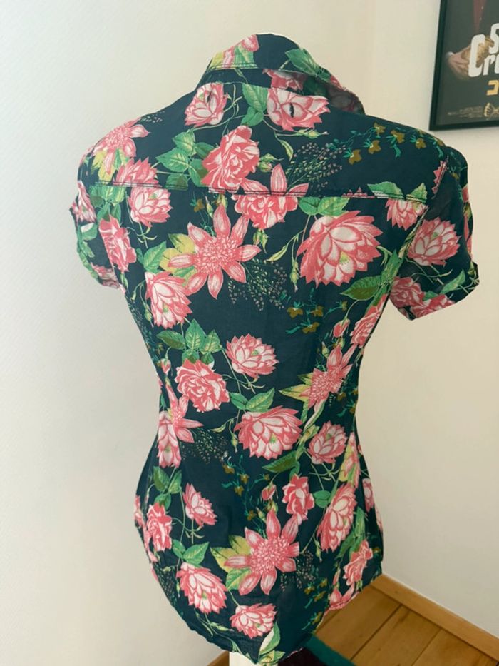 Chemisier à fleur en très bon état stradivarius taille M - photo numéro 3