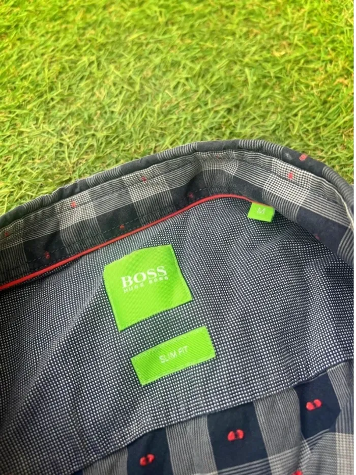 Superbe chemise Hugo Boss chic - M - Slim Fit - photo numéro 2