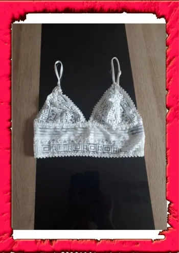 Brassière  a volants S