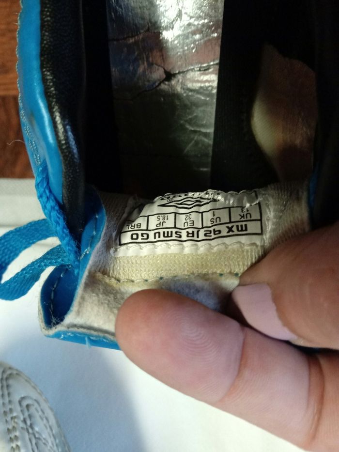 Chaussures de foot - photo numéro 3