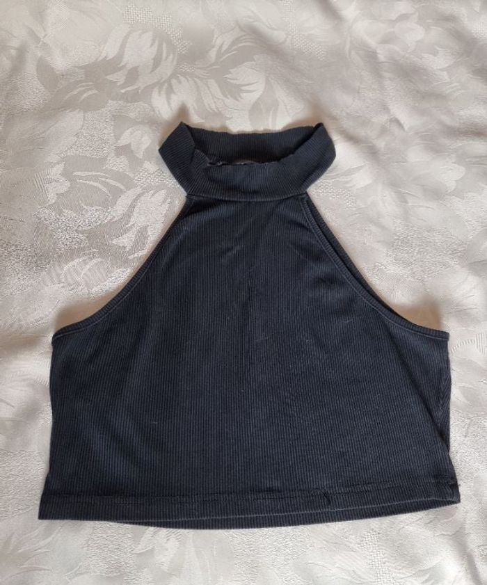 Top crop top. T. S