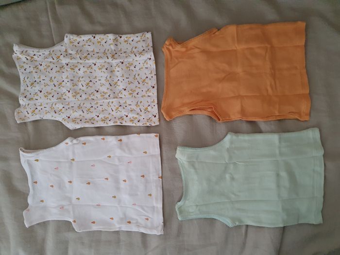 Lot de 4 débardeurs 12 mois - photo numéro 3