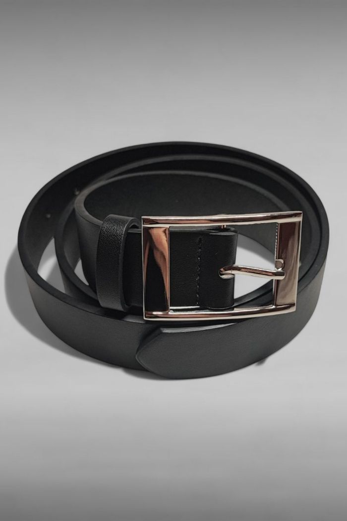 Ceinture cuir noire Boucle acier argentée 117CM