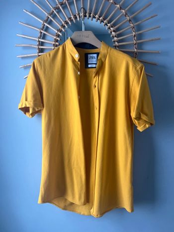 Polo à bouton Zara taille S slim fit en très bon état