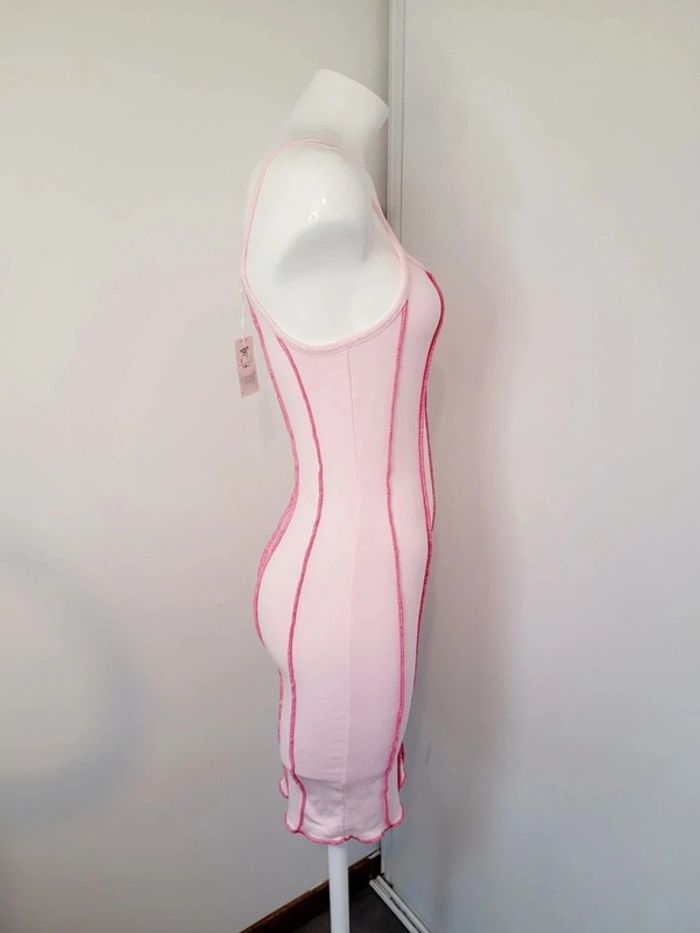 Belle robe Jennyfer taille S (36) - photo numéro 4