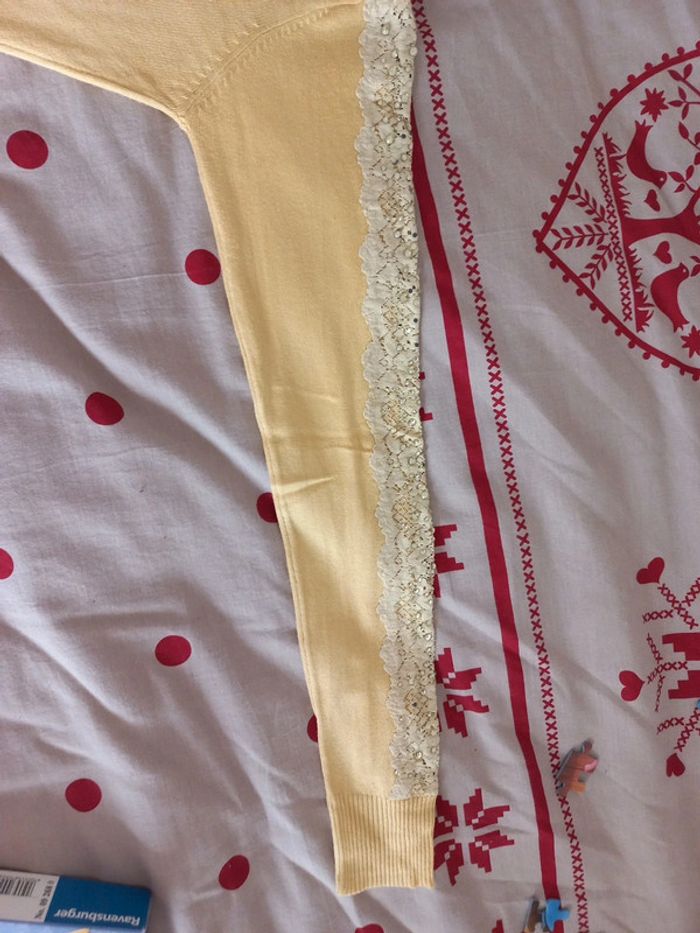 Pull long jaune ouvert dans le dos taille unique - photo numéro 7