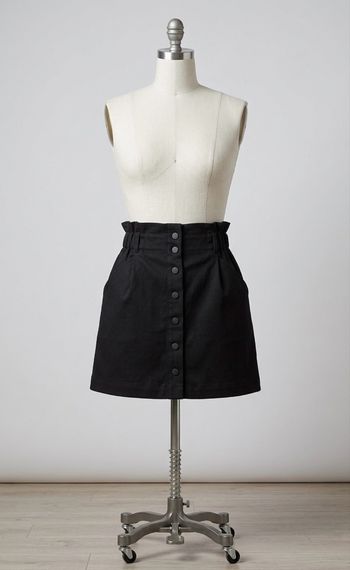 ZARA - Mini-jupe patineuse - Taille S (Taille petit, convient 34) - Noir