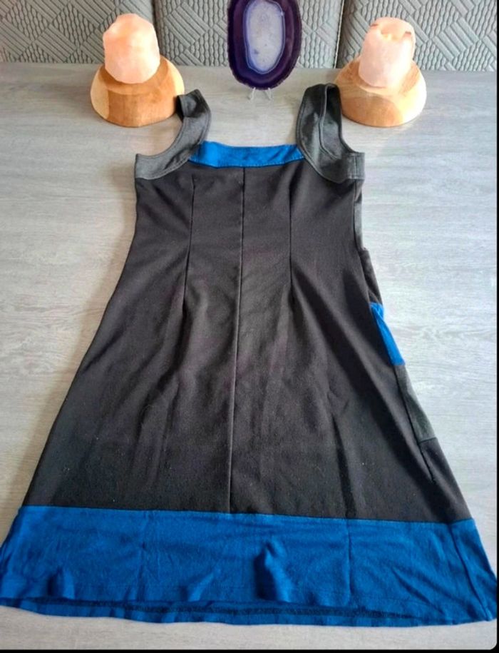 Robe tricolore taille 40 - photo numéro 4