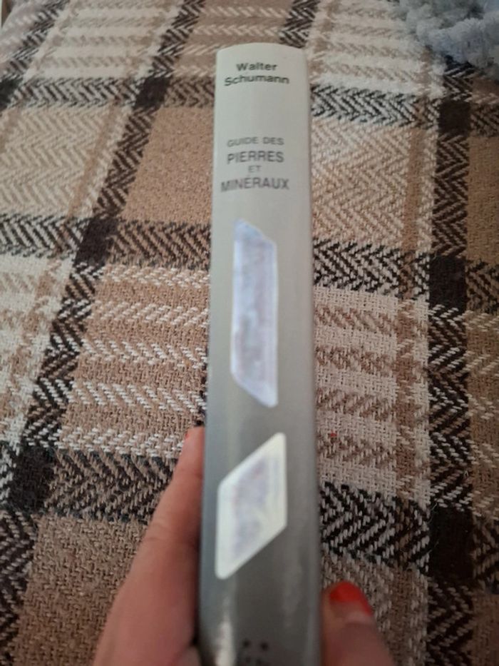 Guide des pierres et minéraux - photo numéro 2
