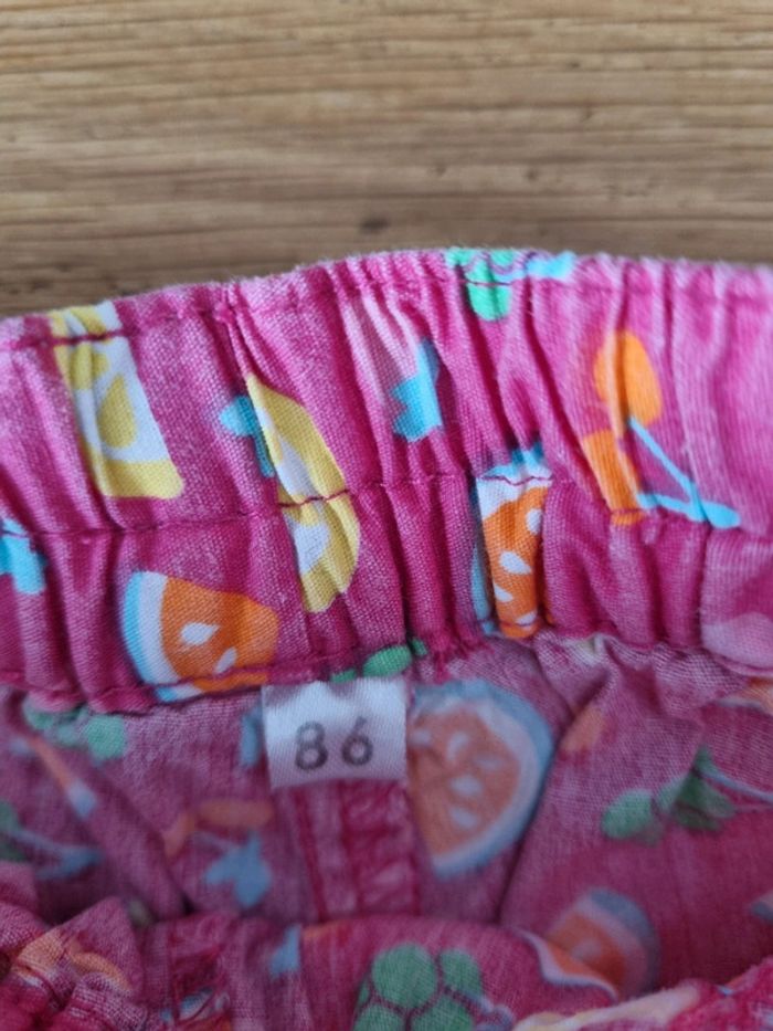 Lot 2 shorts 86cm - photo numéro 2