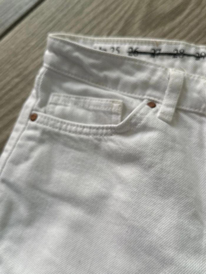 Jean neuf taille 25 - photo numéro 5