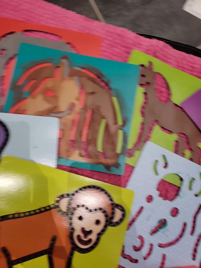 Lot de pochoirs et mandala pour dessin peinture enfant avec anniversaire et alphabet - photo numéro 9