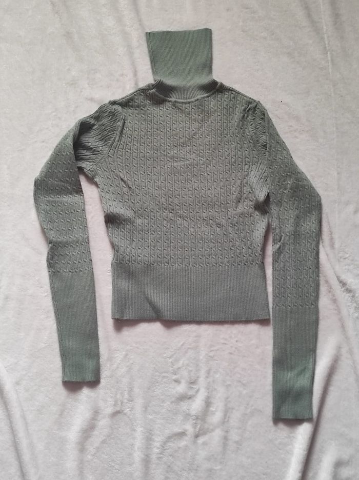Pull court à col rouler taille XS - photo numéro 3
