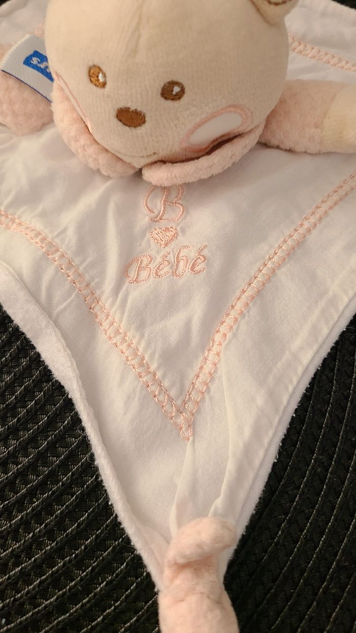 Doudou plat ours tissu blanc rose B coeur Nounours - photo numéro 4