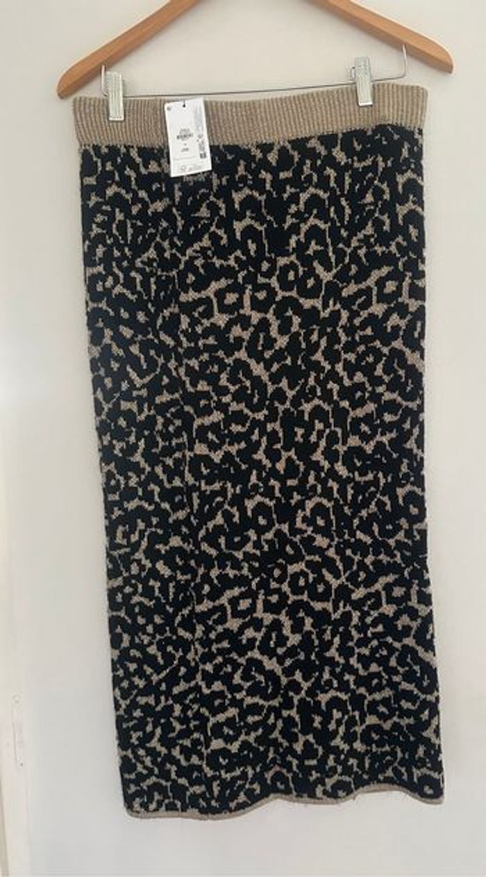 Ensemble pull avec jupe léopard primark - photo numéro 3
