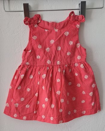 Robe avec des petites fleurs