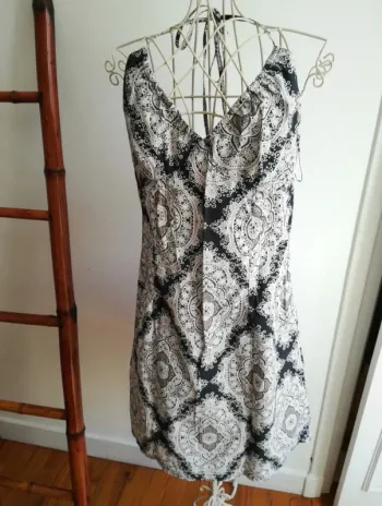 Robe dos nu H&M 36-38