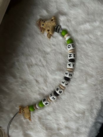 Attache tétine bambie