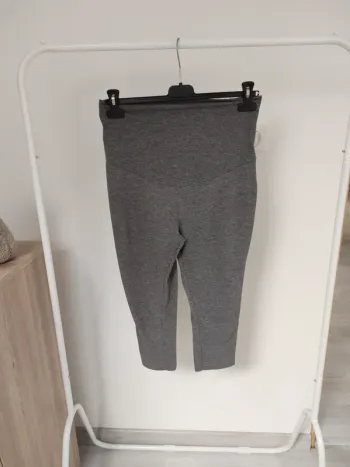 Legging grossesse maternité 7/8 Kiabi taille 38/40