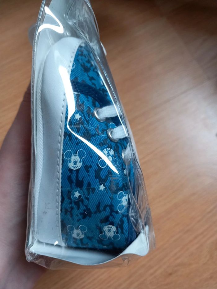 Chaussure bébé - photo numéro 3