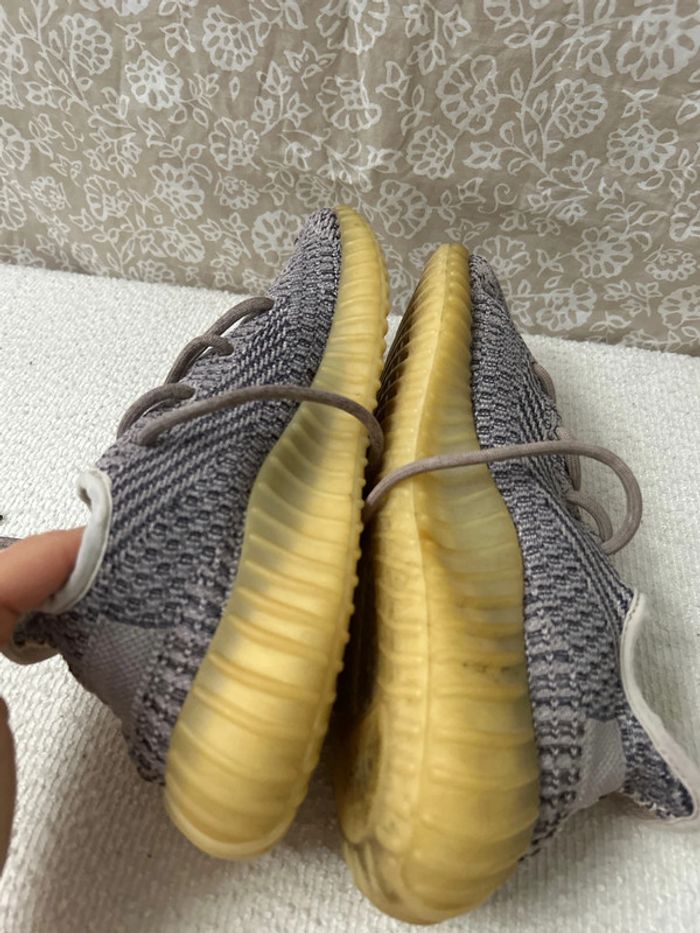 Baskets Adidas Yeezy Boost 350 p40 2/3 - photo numéro 5