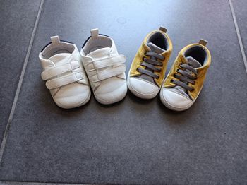 Baskets pointure 17/18