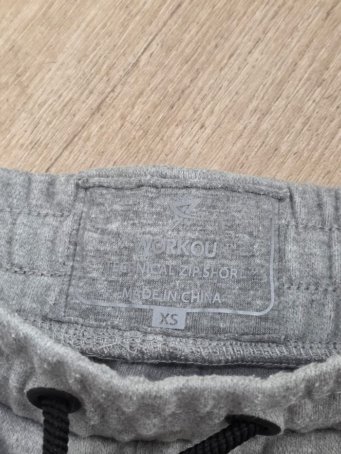 Short de sport garçon WORKOUT – Gris – Taille XS - photo numéro 5