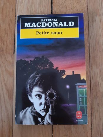 "Petite soeur" de Patricia Mac Donald