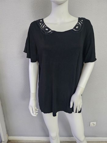 Blouse avec dentelle crochetee