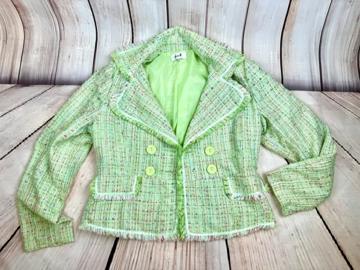 Veste style tailleur en tweed vert acidulé, doublure satinée, coupe courte et élégante XL