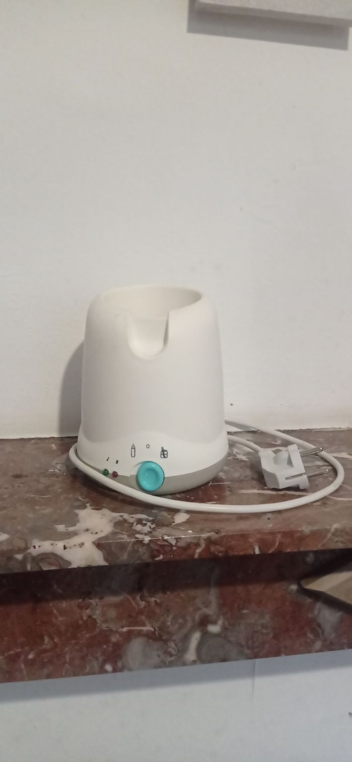 Chauffe Biberon en très bon état