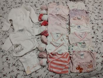 Lot bodies /pyjamas/chaussettes