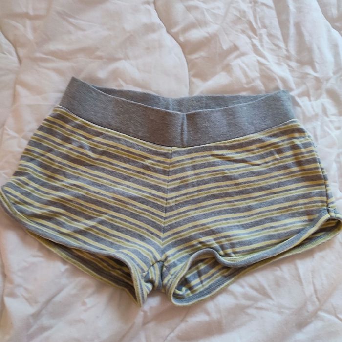 Short rayures NKY 6 ans - photo numéro 3