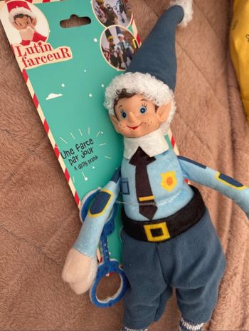 Lutin farceur le gendarme