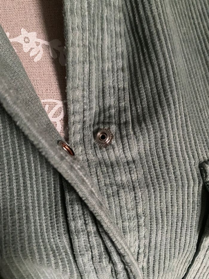 Veste Sur chemise en velours côtelé Bershka - photo numéro 2
