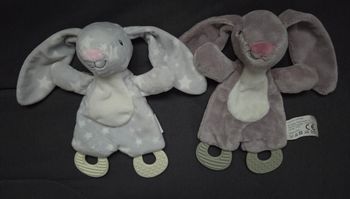 Lot de 2 doudous plat Lapin gris etoiles / Taupe - Dentition- ZD Trading
