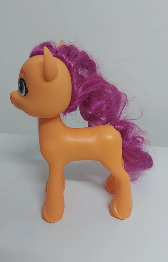 My little pony : a new generation Sunny Starscout - photo numéro 3