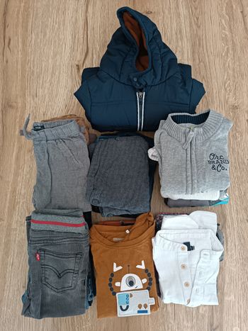 Lot 2 vêtements 18 mois