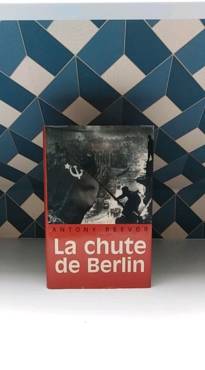Livre la chute de Berlin