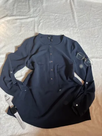 blouse bleu marine avec poche sur le devant taille XS/S ~ mango