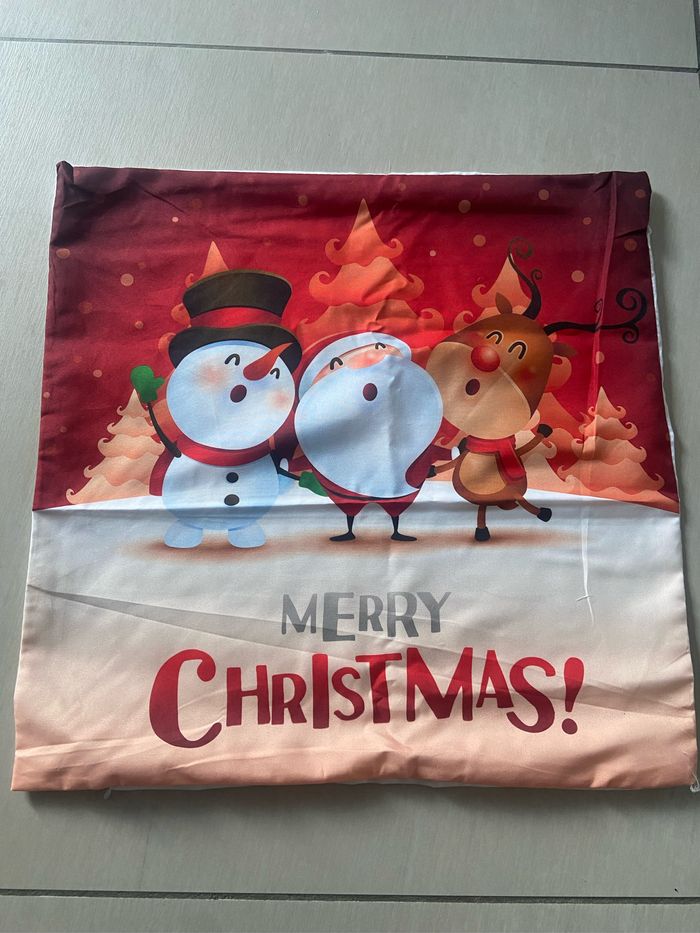 Housse de coussin / taie d’oreiller bonhomme de neige,papa Noël,cerf (merry Christmas) - photo numéro 2