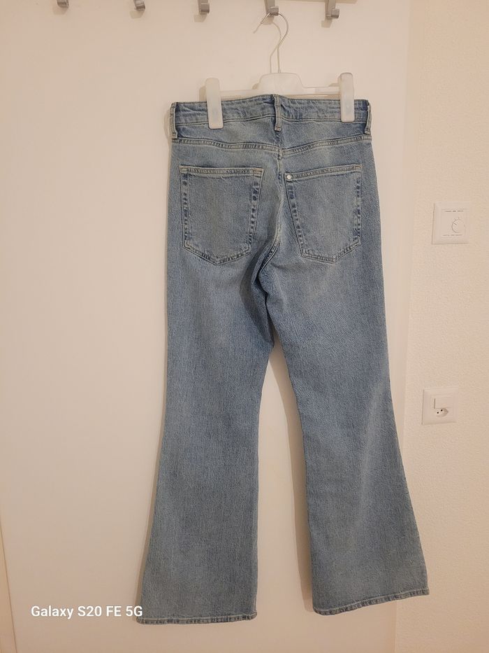 Je vens ce pantalon portè 2 fois de la marque HM style padeèlèphon