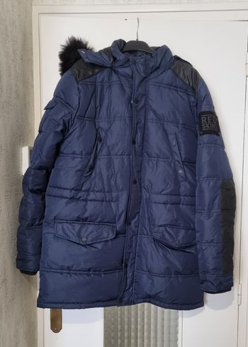 doudoune / parka bleu marine avec capuche fourrure redskins taille 42