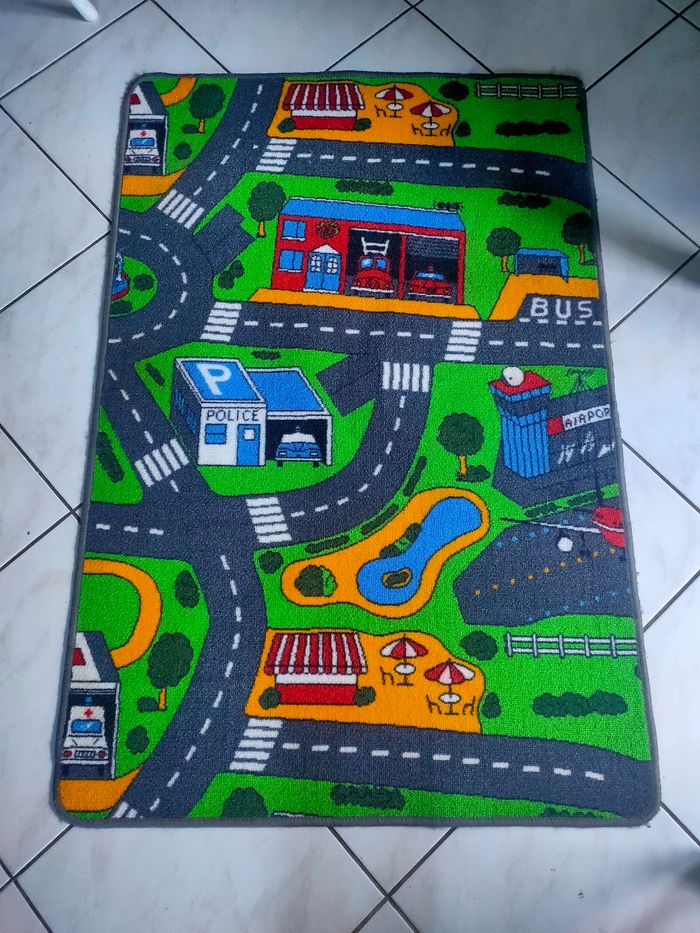 Tapis de jeu circuit de voitures