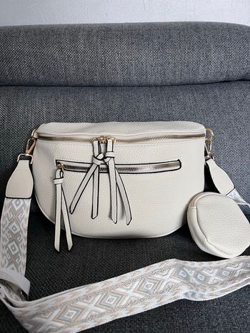 Jolie banane femme beige clair 