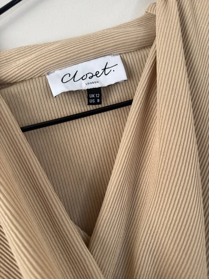 👗 robe beige- taille 40 - neuf sans étiquette - Closet london asos - photo numéro 3