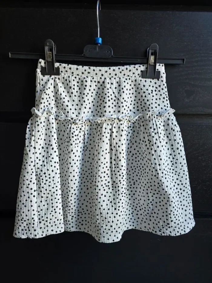 jupe blanche et noire Primark