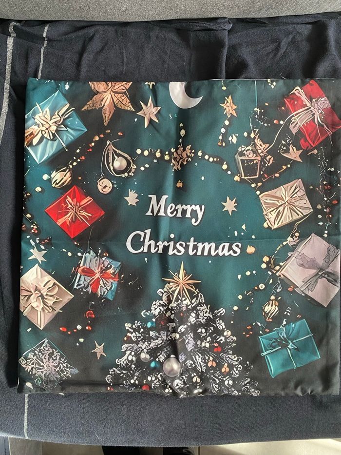 Lot de 4 taies d’oreiller Noël (45x45cm) - photo numéro 4