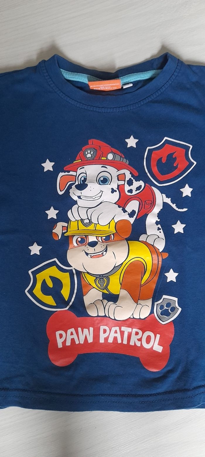 Tee-shirt manches longues T 4 ans - photo numéro 2