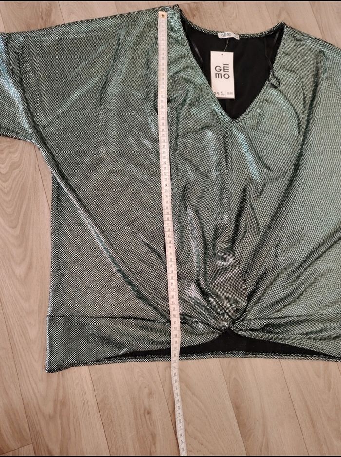 Top vert à paillettes - photo numéro 7